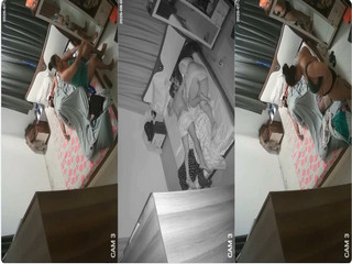 DESI BEAUTIFUL BHABHI BIG TANKER BOOBS AFTER BATH DRESS CHANGE & MESSAGE HER HUBBY lPCAM CAPTURED (Updates)